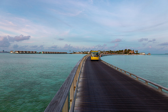 0264 On the bridge, Maldives