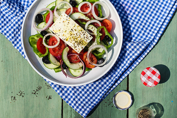 8036 Greek salad