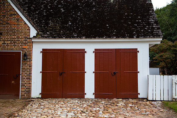 9030 Cobblestone doorway