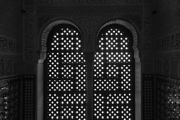 3027 Light II, Alhambra