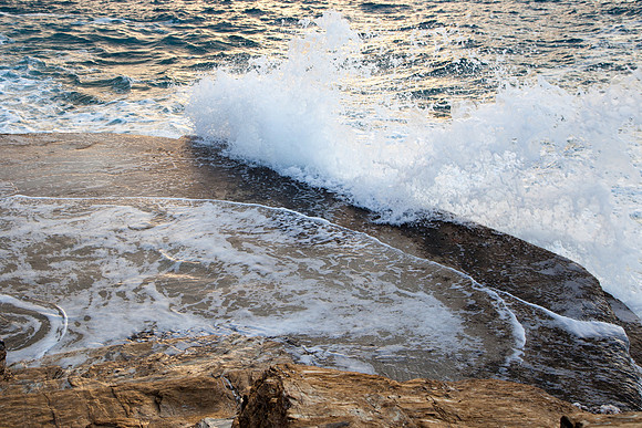 1056 Wild sea
