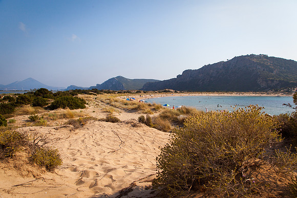 1070 Wild beach, Voidokilia