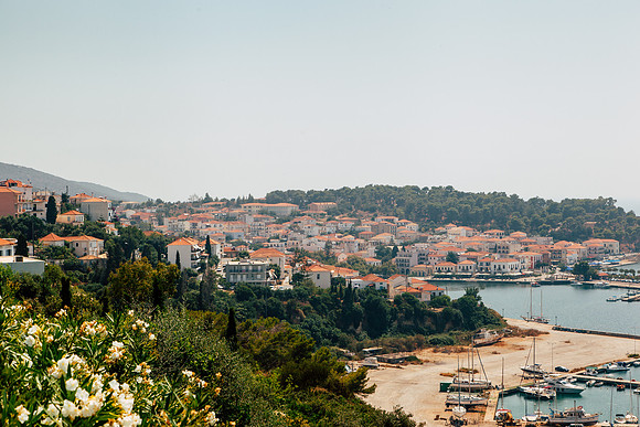 0154 Greek sea town