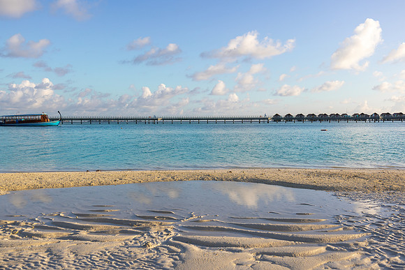 1113 Low tide, Maldives
