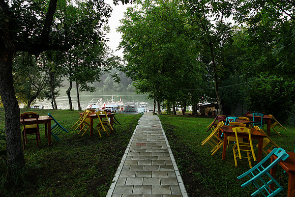 4067 By the Sava river I