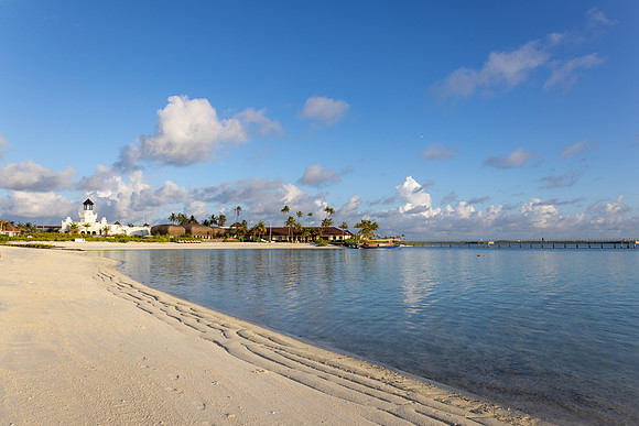 0245 Sandy beach, Maldives